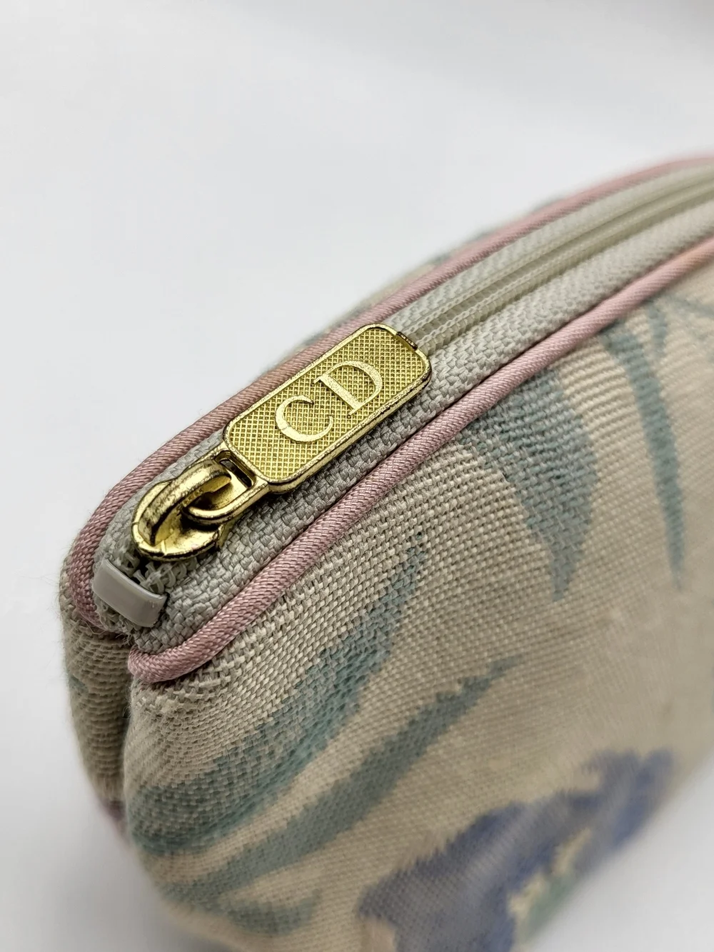 Christian Dior Vintage Floral Tapestry Cosmetic Pouch. Authentic..